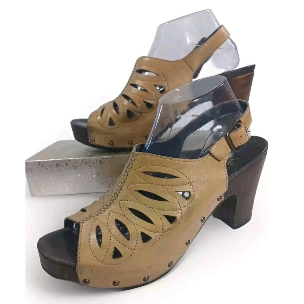 Dansko Rowena Sand Dollar Tan Leather Slingback Clogs Heel Sz EU 41 US 9โฆ - Picture 1 of 10